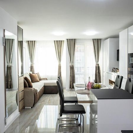 Апартамент За Гости Ивви-1 Apartment Burgas ภายนอก รูปภาพ