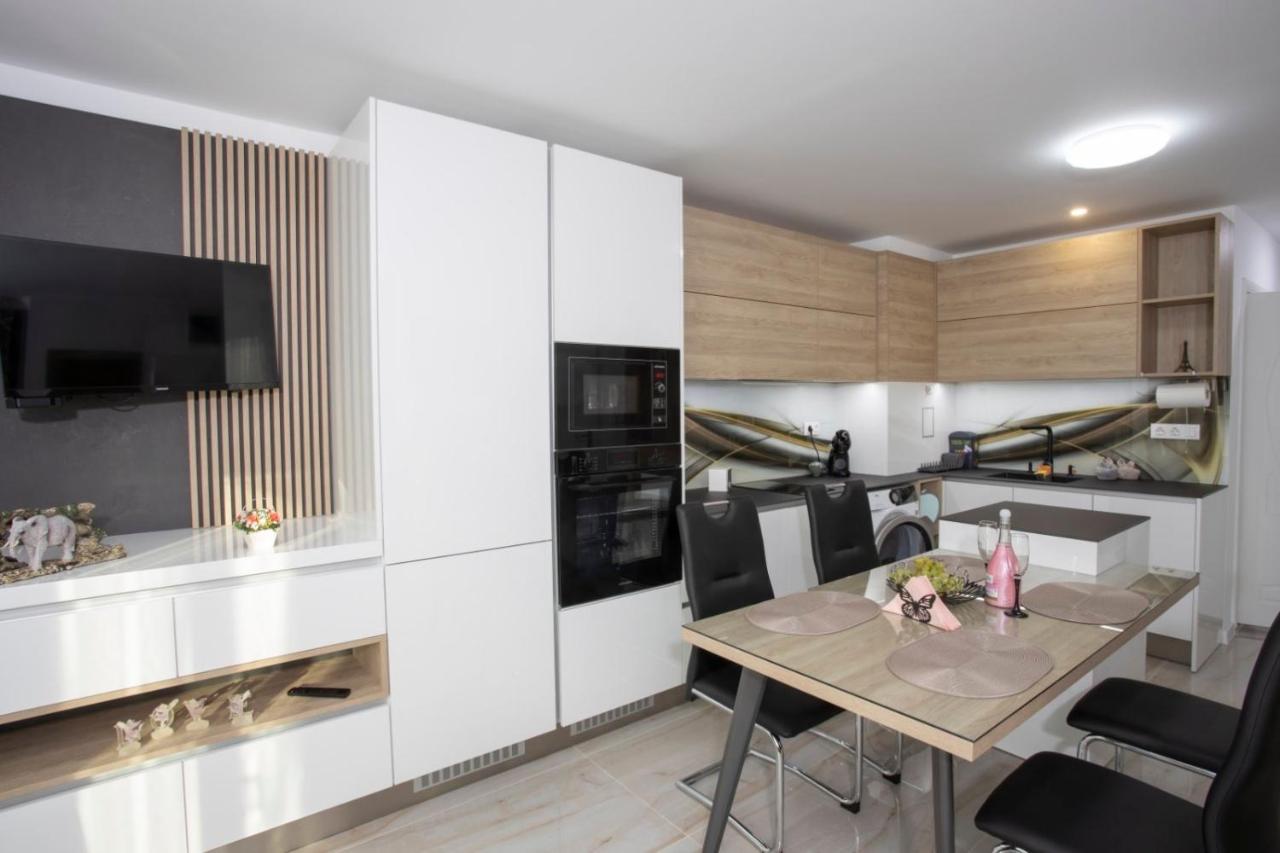 Апартамент За Гости Ивви-1 Apartment Burgas ภายนอก รูปภาพ